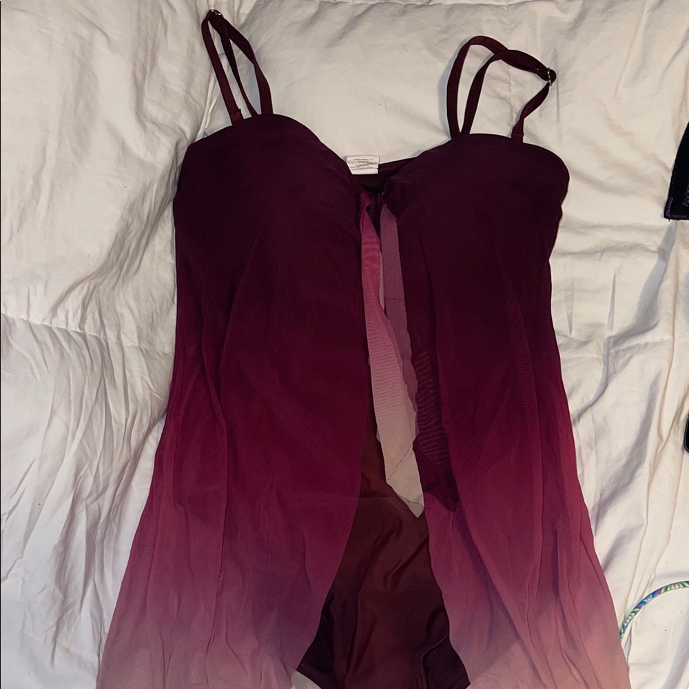 Elegant Burgundy Ombre One-Piece Swimsuit